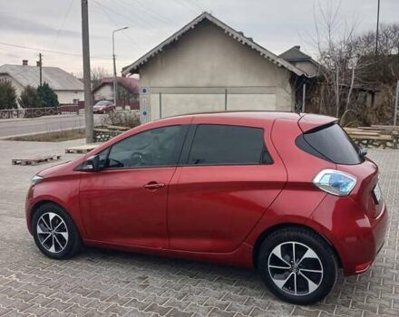 Красный Рено Зое, объемом двигателя 0 л и пробегом 120 тыс. км за 9750 $, фото 7 на Automoto.ua