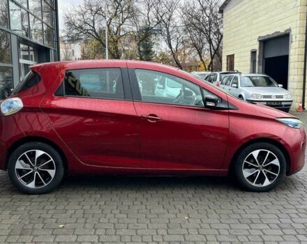 Красный Рено Зое, объемом двигателя 0 л и пробегом 106 тыс. км за 11500 $, фото 7 на Automoto.ua