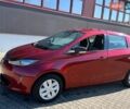 Красный Рено Зое, объемом двигателя 0 л и пробегом 82 тыс. км за 9600 $, фото 1 на Automoto.ua