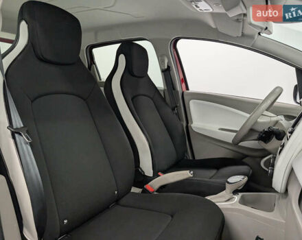 Червоний Рено Зое, об'ємом двигуна 0 л та пробігом 80 тис. км за 6700 $, фото 36 на Automoto.ua