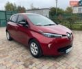 Красный Рено Зое, объемом двигателя 0 л и пробегом 82 тыс. км за 9999 $, фото 1 на Automoto.ua