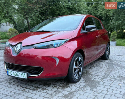 Красный Рено Зое, объемом двигателя 0 л и пробегом 79 тыс. км за 10900 $, фото 5 на Automoto.ua