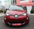 Красный Рено Зое, объемом двигателя 0 л и пробегом 77 тыс. км за 10500 $, фото 2 на Automoto.ua