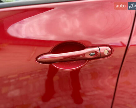 Красный Рено Зое, объемом двигателя 0 л и пробегом 98 тыс. км за 10399 $, фото 19 на Automoto.ua