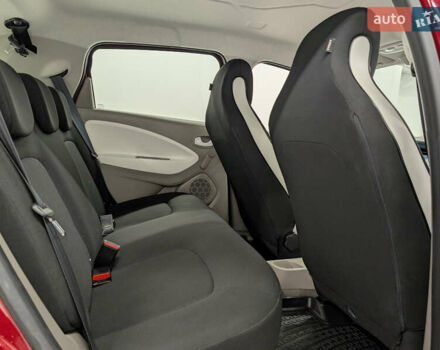 Червоний Рено Зое, об'ємом двигуна 0 л та пробігом 80 тис. км за 6700 $, фото 32 на Automoto.ua