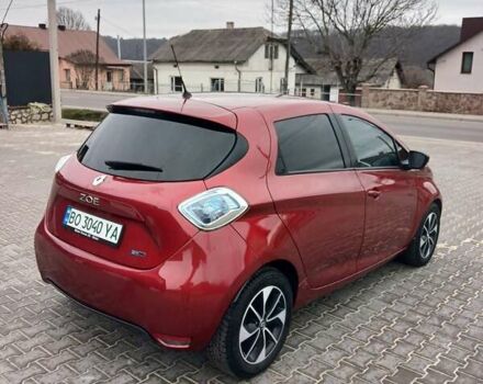 Красный Рено Зое, объемом двигателя 0 л и пробегом 120 тыс. км за 9750 $, фото 12 на Automoto.ua