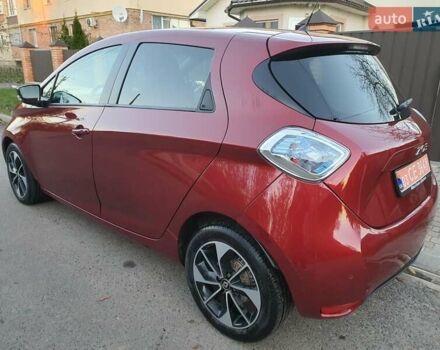 Красный Рено Зое, объемом двигателя 0 л и пробегом 80 тыс. км за 10200 $, фото 3 на Automoto.ua