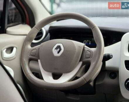Рено Зое 2018 в Бердичеве на Automoto.ua Красный Рено Зое, объемом двигателя 0 л и пробегом 121 тыс. км за 9455 $, фото 48 на Automoto.ua