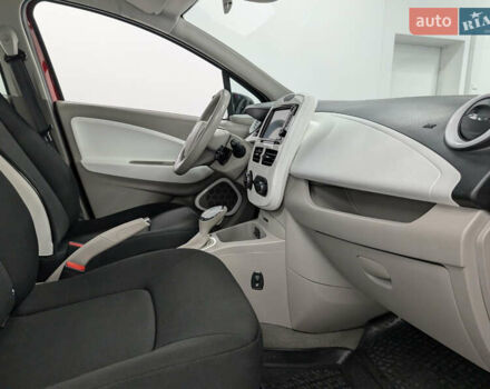 Червоний Рено Зое, об'ємом двигуна 0 л та пробігом 80 тис. км за 6700 $, фото 28 на Automoto.ua