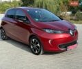 Красный Рено Зое, объемом двигателя 0 л и пробегом 83 тыс. км за 10400 $, фото 1 на Automoto.ua