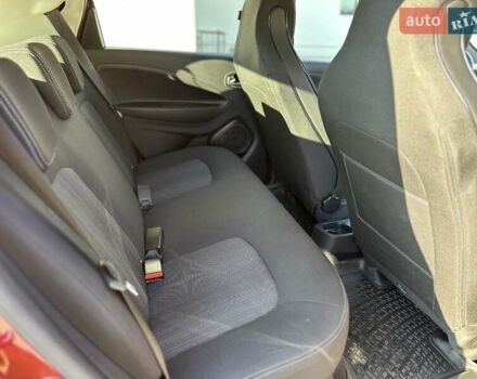 Червоний Рено Зое, об'ємом двигуна 0 л та пробігом 105 тис. км за 9199 $, фото 11 на Automoto.ua
