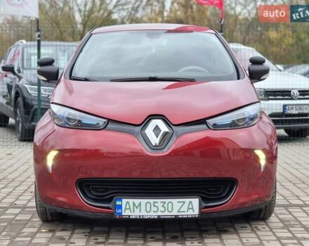Рено Зое 2018 в Бердичеве на Automoto.ua Красный Рено Зое, объемом двигателя 0 л и пробегом 121 тыс. км за 9455 $, фото 3 на Automoto.ua