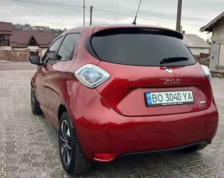 Красный Рено Зое, объемом двигателя 0 л и пробегом 120 тыс. км за 9750 $, фото 14 на Automoto.ua