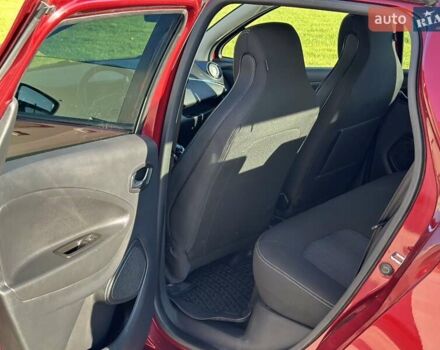 Червоний Рено Зое, об'ємом двигуна 0 л та пробігом 105 тис. км за 9199 $, фото 13 на Automoto.ua