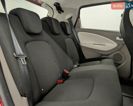 Червоний Рено Зое, об'ємом двигуна 0 л та пробігом 80 тис. км за 6700 $, фото 35 на Automoto.ua