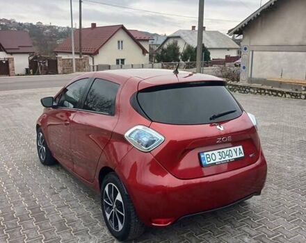 Красный Рено Зое, объемом двигателя 0 л и пробегом 120 тыс. км за 9750 $, фото 11 на Automoto.ua