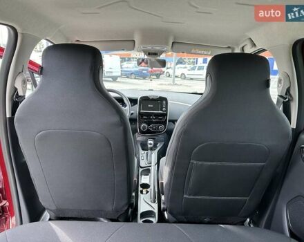 Красный Рено Зое, объемом двигателя 0 л и пробегом 37 тыс. км за 11950 $, фото 2 на Automoto.ua