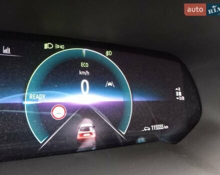 Красный Рено Зое, объемом двигателя 0 л и пробегом 115 тыс. км за 14300 $, фото 15 на Automoto.ua