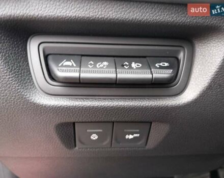 Красный Рено Зое, объемом двигателя 0 л и пробегом 115 тыс. км за 14300 $, фото 23 на Automoto.ua