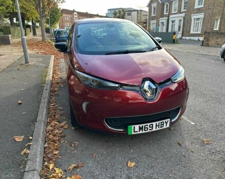 Красный Рено Зое, объемом двигателя 0 л и пробегом 17 тыс. км за 7400 $, фото 7 на Automoto.ua