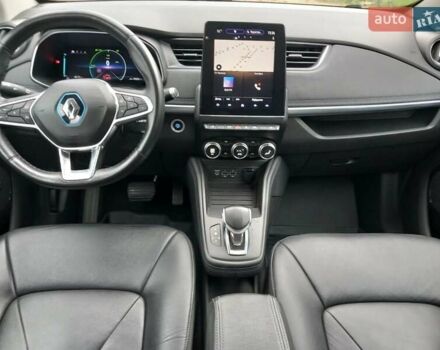 Красный Рено Зое, объемом двигателя 0 л и пробегом 115 тыс. км за 14300 $, фото 24 на Automoto.ua