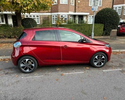 Красный Рено Зое, объемом двигателя 0 л и пробегом 17 тыс. км за 7400 $, фото 2 на Automoto.ua