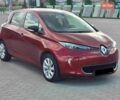 Красный Рено Зое, объемом двигателя 0 л и пробегом 50 тыс. км за 10300 $, фото 1 на Automoto.ua