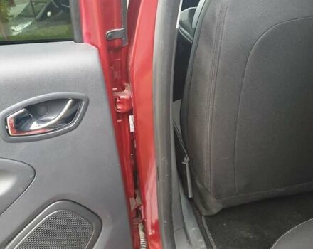 Рено Зое 2019 у Трускавце на Automoto.ua Червоний Рено Зое, об'ємом двигуна 0 л та пробігом 104 тис. км за 8448 $, фото 12 на Automoto.ua