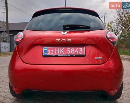 Красный Рено Зое, объемом двигателя 0 л и пробегом 115 тыс. км за 14300 $, фото 9 на Automoto.ua