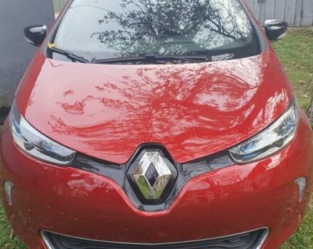 Красный Рено Зое, объемом двигателя 0 л и пробегом 104 тыс. км за 8448 $, фото 2 на Automoto.ua