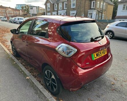 Красный Рено Зое, объемом двигателя 0 л и пробегом 17 тыс. км за 7400 $, фото 8 на Automoto.ua