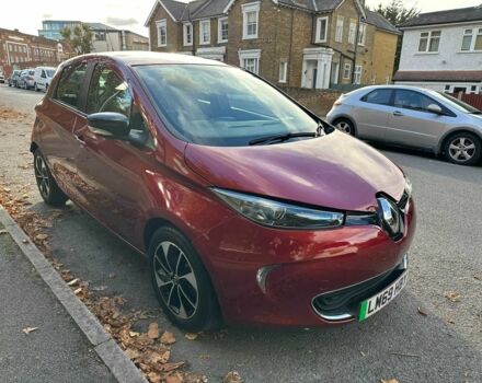 Красный Рено Зое, объемом двигателя 0 л и пробегом 17 тыс. км за 7400 $, фото 1 на Automoto.ua