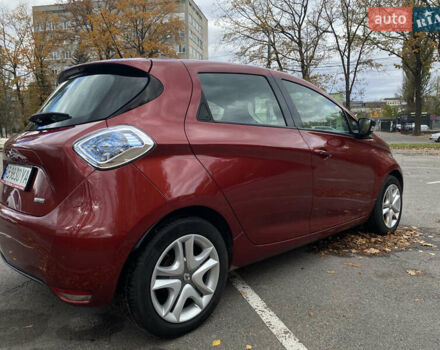 Рено Зое 2019 в Виннице на Automoto.ua Красный Рено Зое, объемом двигателя 0 л и пробегом 140 тыс. км за 8950 $, фото 2 на Automoto.ua