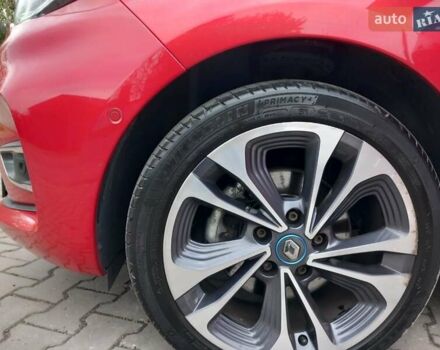 Красный Рено Зое, объемом двигателя 0 л и пробегом 115 тыс. км за 14300 $, фото 13 на Automoto.ua