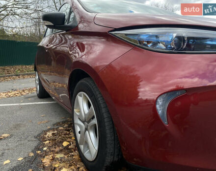 Рено Зое 2019 в Виннице на Automoto.ua Красный Рено Зое, объемом двигателя 0 л и пробегом 140 тыс. км за 8950 $, фото 13 на Automoto.ua