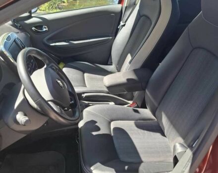 Червоний Рено Зое, об'ємом двигуна 0 л та пробігом 2 тис. км за 8300 $, фото 6 на Automoto.ua