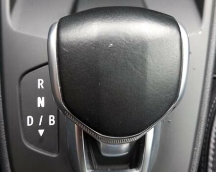 Красный Рено Зое, объемом двигателя 0 л и пробегом 115 тыс. км за 14300 $, фото 16 на Automoto.ua