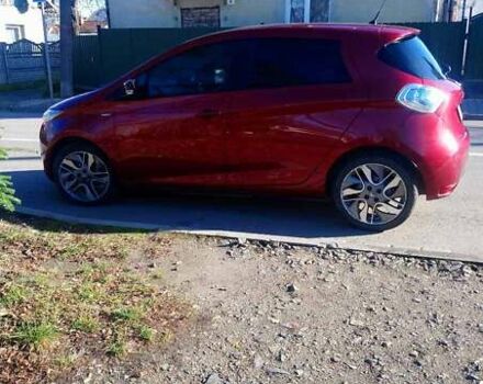 Красный Рено Зое, объемом двигателя 0 л и пробегом 105 тыс. км за 8450 $, фото 6 на Automoto.ua