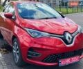 Красный Рено Зое, объемом двигателя 0 л и пробегом 95 тыс. км за 13000 $, фото 19 на Automoto.ua