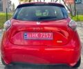 Красный Рено Зое, объемом двигателя 0 л и пробегом 95 тыс. км за 13000 $, фото 4 на Automoto.ua