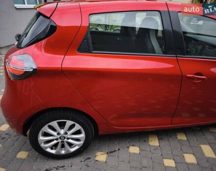 Червоний Рено Зое, об'ємом двигуна 0 л та пробігом 69 тис. км за 12800 $, фото 2 на Automoto.ua