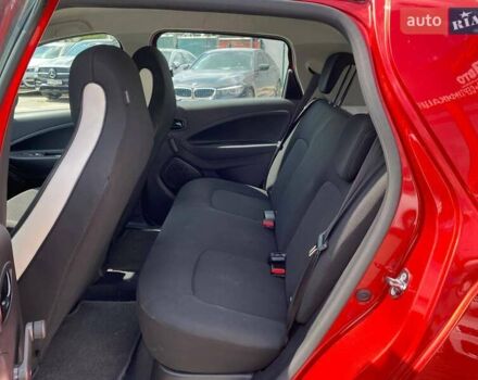 Красный Рено Зое, объемом двигателя 0 л и пробегом 28 тыс. км за 12700 $, фото 19 на Automoto.ua