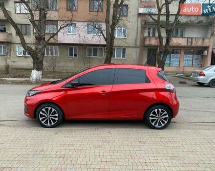 Красный Рено Зое, объемом двигателя 0 л и пробегом 66 тыс. км за 12800 $, фото 1 на Automoto.ua