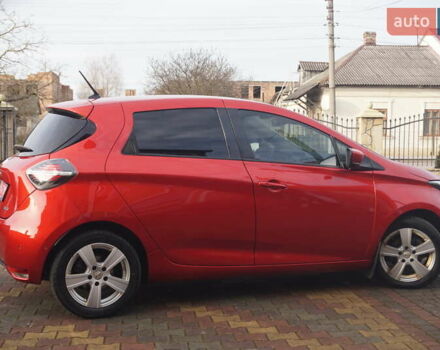 Красный Рено Зое, объемом двигателя 0 л и пробегом 137 тыс. км за 12500 $, фото 6 на Automoto.ua