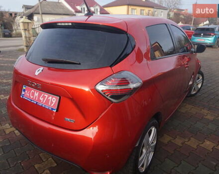 Красный Рено Зое, объемом двигателя 0 л и пробегом 137 тыс. км за 12500 $, фото 16 на Automoto.ua