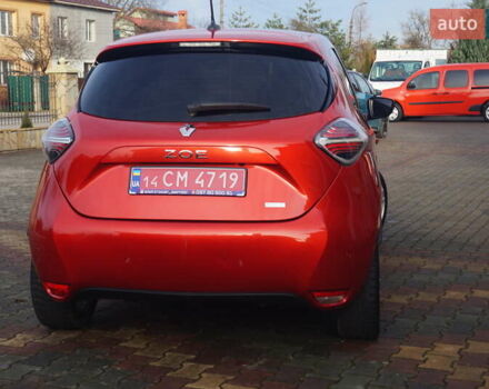 Красный Рено Зое, объемом двигателя 0 л и пробегом 137 тыс. км за 12500 $, фото 8 на Automoto.ua
