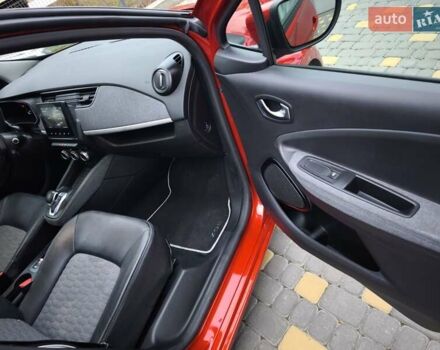 Червоний Рено Зое, об'ємом двигуна 0 л та пробігом 69 тис. км за 12800 $, фото 12 на Automoto.ua