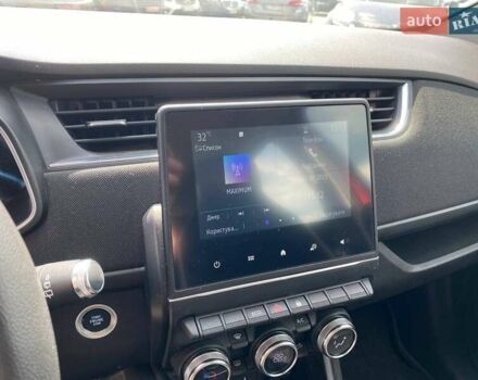 Красный Рено Зое, объемом двигателя 0 л и пробегом 28 тыс. км за 12700 $, фото 14 на Automoto.ua