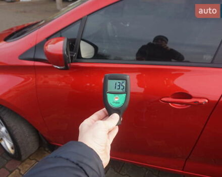 Красный Рено Зое, объемом двигателя 0 л и пробегом 137 тыс. км за 12500 $, фото 66 на Automoto.ua