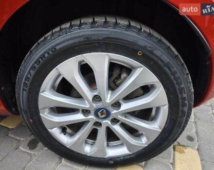 Червоний Рено Зое, об'ємом двигуна 0 л та пробігом 69 тис. км за 12800 $, фото 19 на Automoto.ua